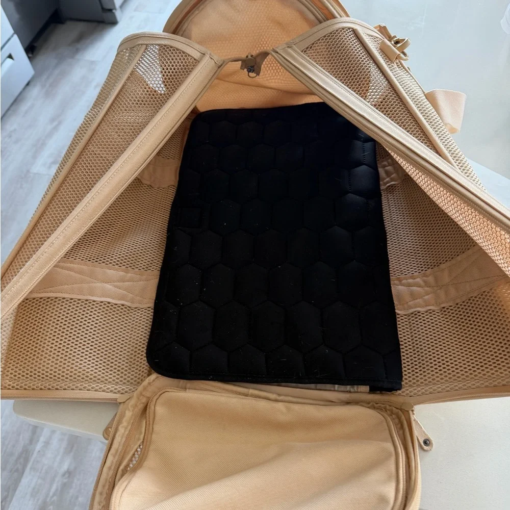 Wild One Beige Pet Carrier - Comfortable Travel Bag for Small Dogs